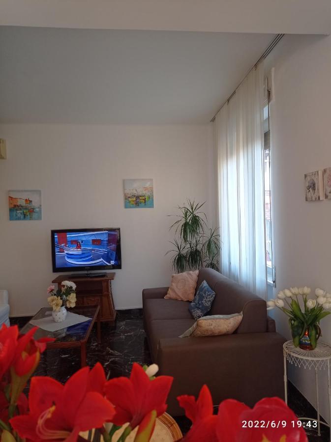 Down Town Emily Apartment La Spezia Exterior photo